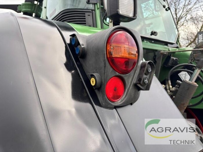 Traktor of the type Fendt 820 VARIO TMS, Gebrauchtmaschine in Barsinghausen-Göxe (Picture 16)