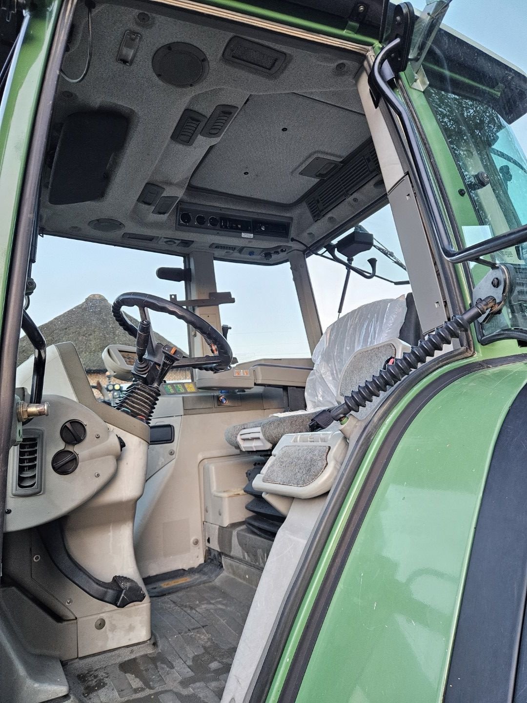 Traktor del tipo Fendt 820 Vario TMS, Gebrauchtmaschine en Bergen op Zoom (Imagen 11)