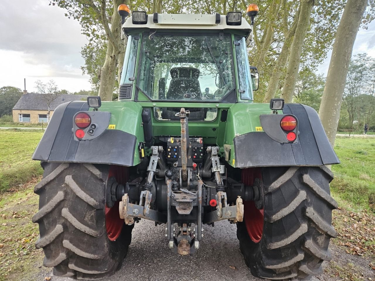 Traktor van het type Fendt 820 Vario TMS, Gebrauchtmaschine in Bergen op Zoom (Foto 8)