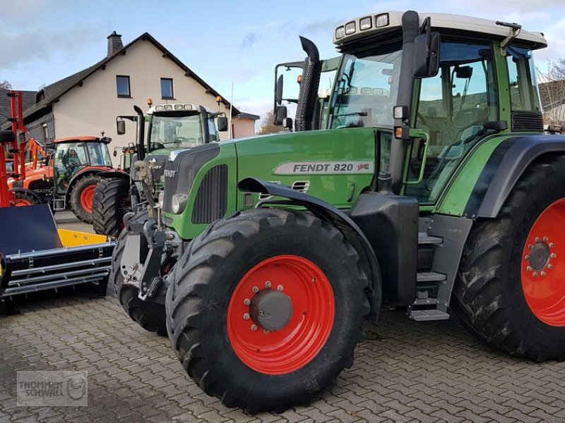 Traktor des Typs Fendt 820 Vario TMS, Gebrauchtmaschine in Crombach/St.Vith