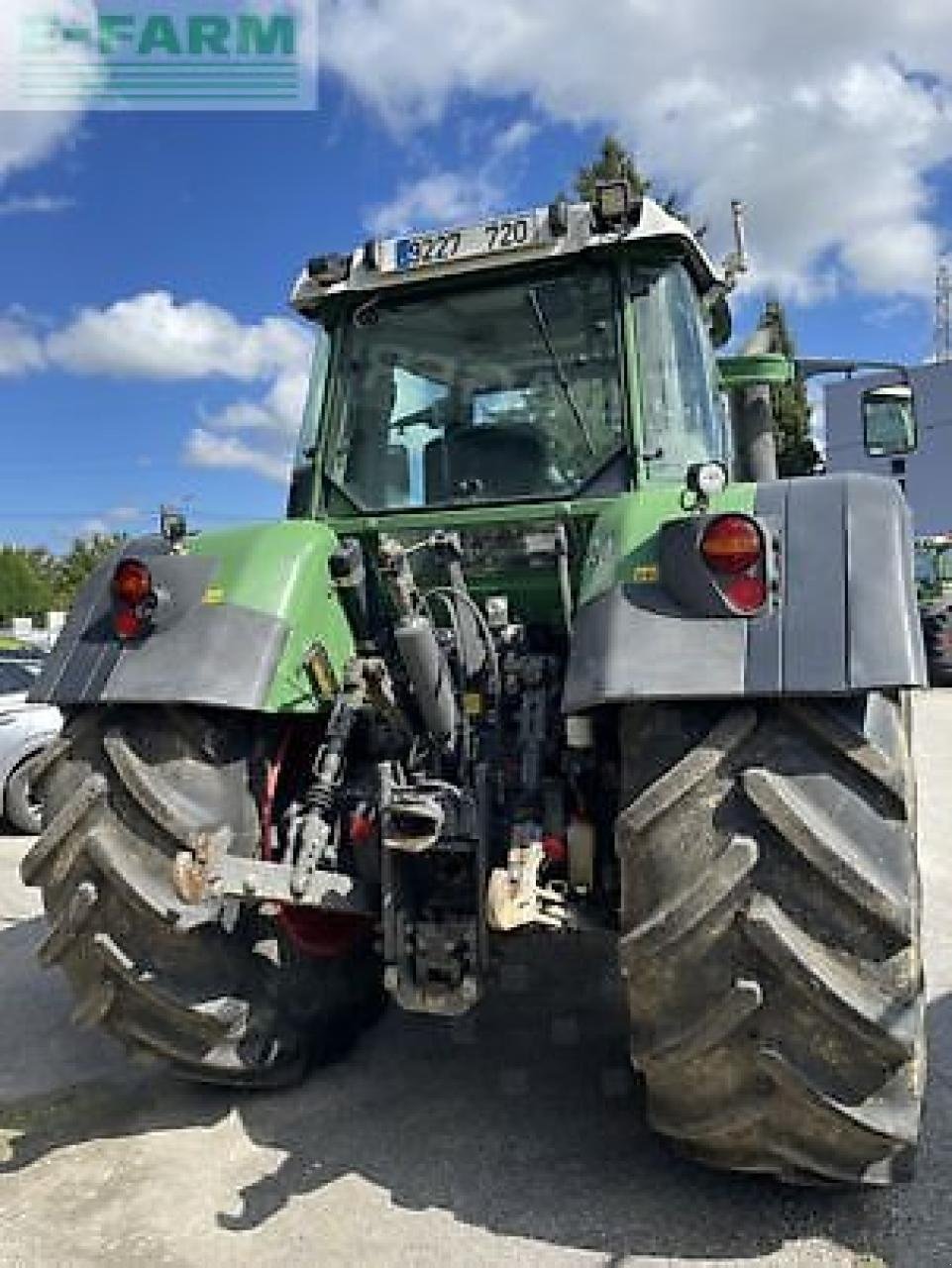 Traktor des Typs Fendt 820 vario, Gebrauchtmaschine in MONFERRAN (Bild 3)