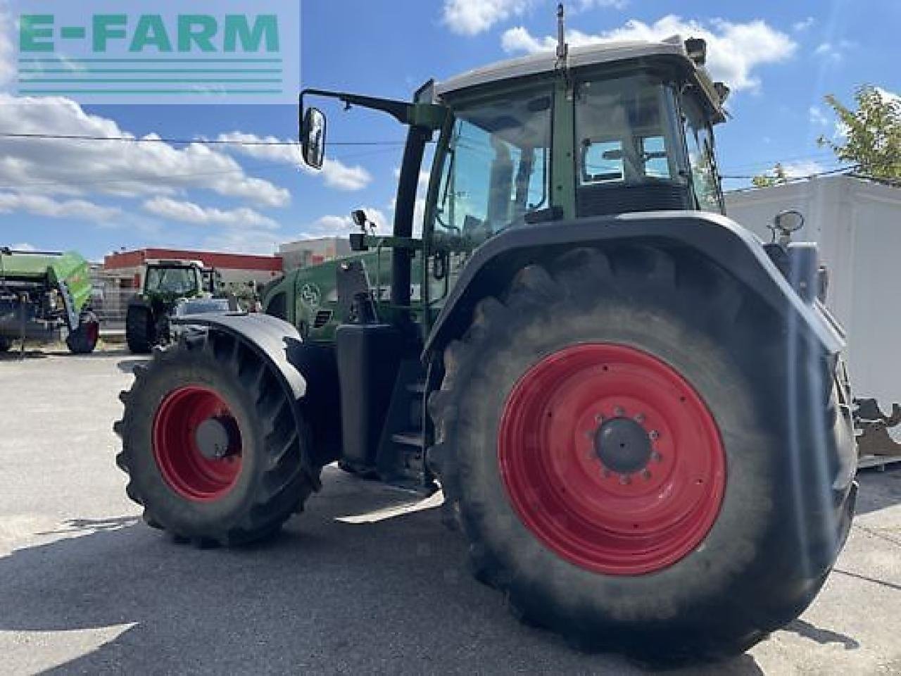 Traktor des Typs Fendt 820 vario, Gebrauchtmaschine in MONFERRAN (Bild 4)