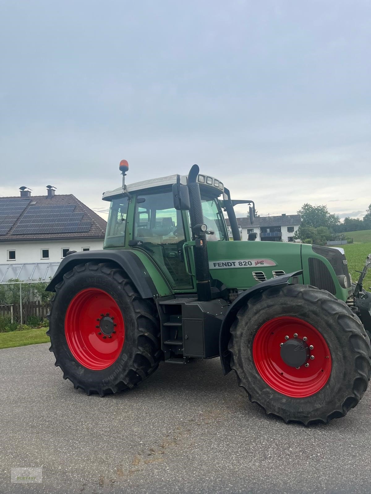 Traktor от тип Fendt 820 Vario, Gebrauchtmaschine в Bad Leonfelden (Снимка 4)