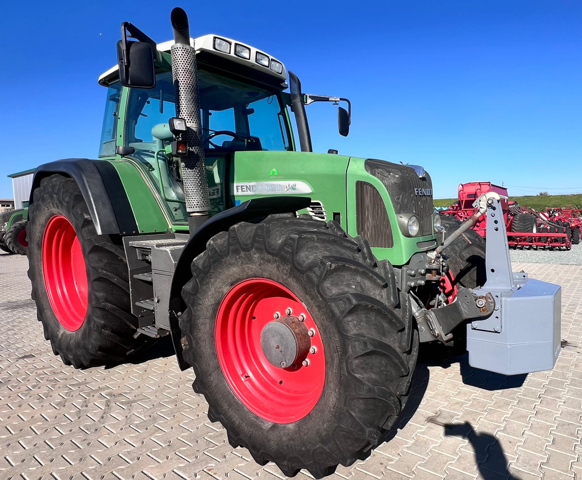 Traktor des Typs Fendt 820 Vario, Gebrauchtmaschine in Orţişoara (Bild 3)