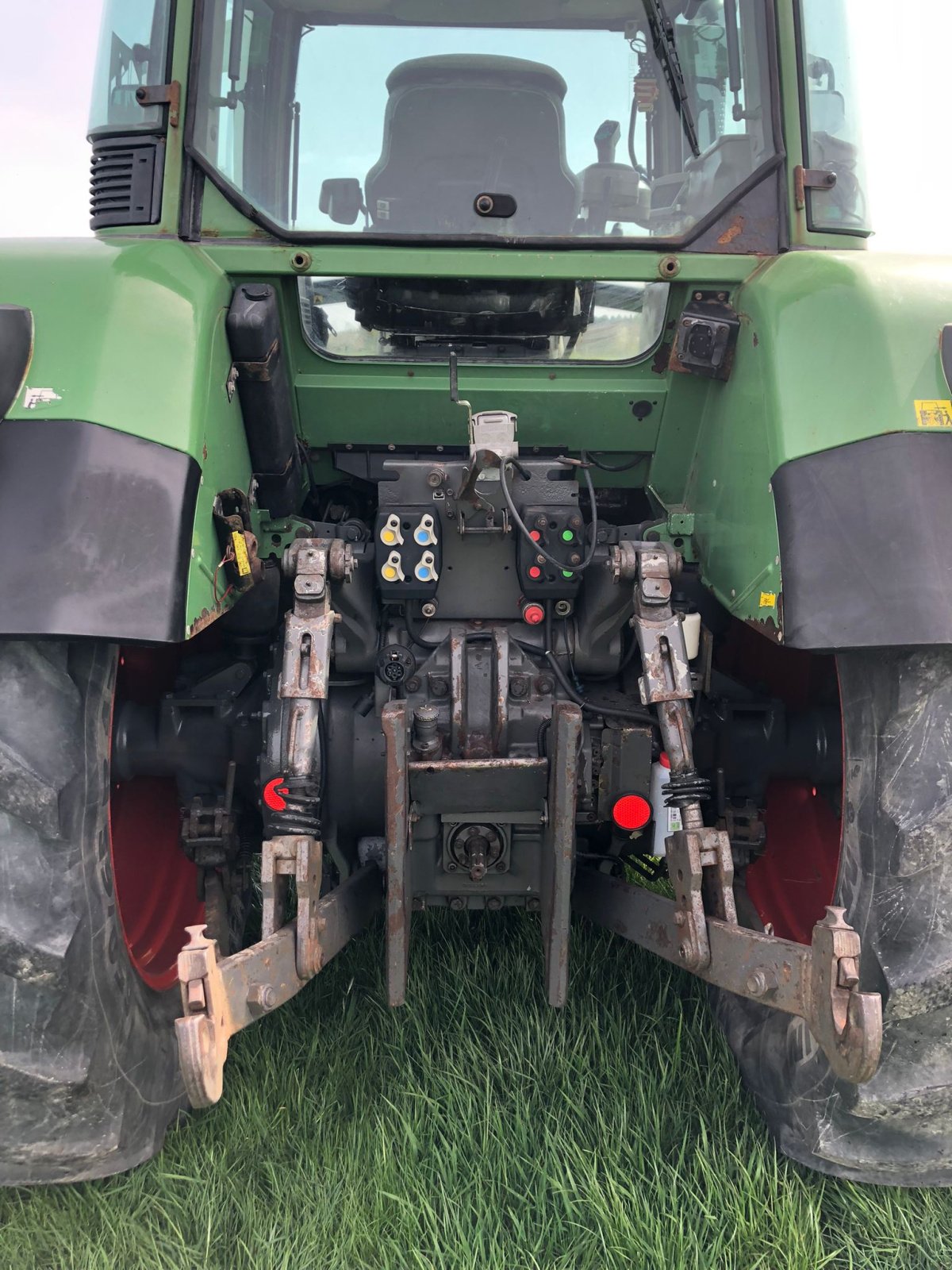 Traktor typu Fendt 820 Vario, Gebrauchtmaschine w Hiltenfingen (Zdjęcie 9)