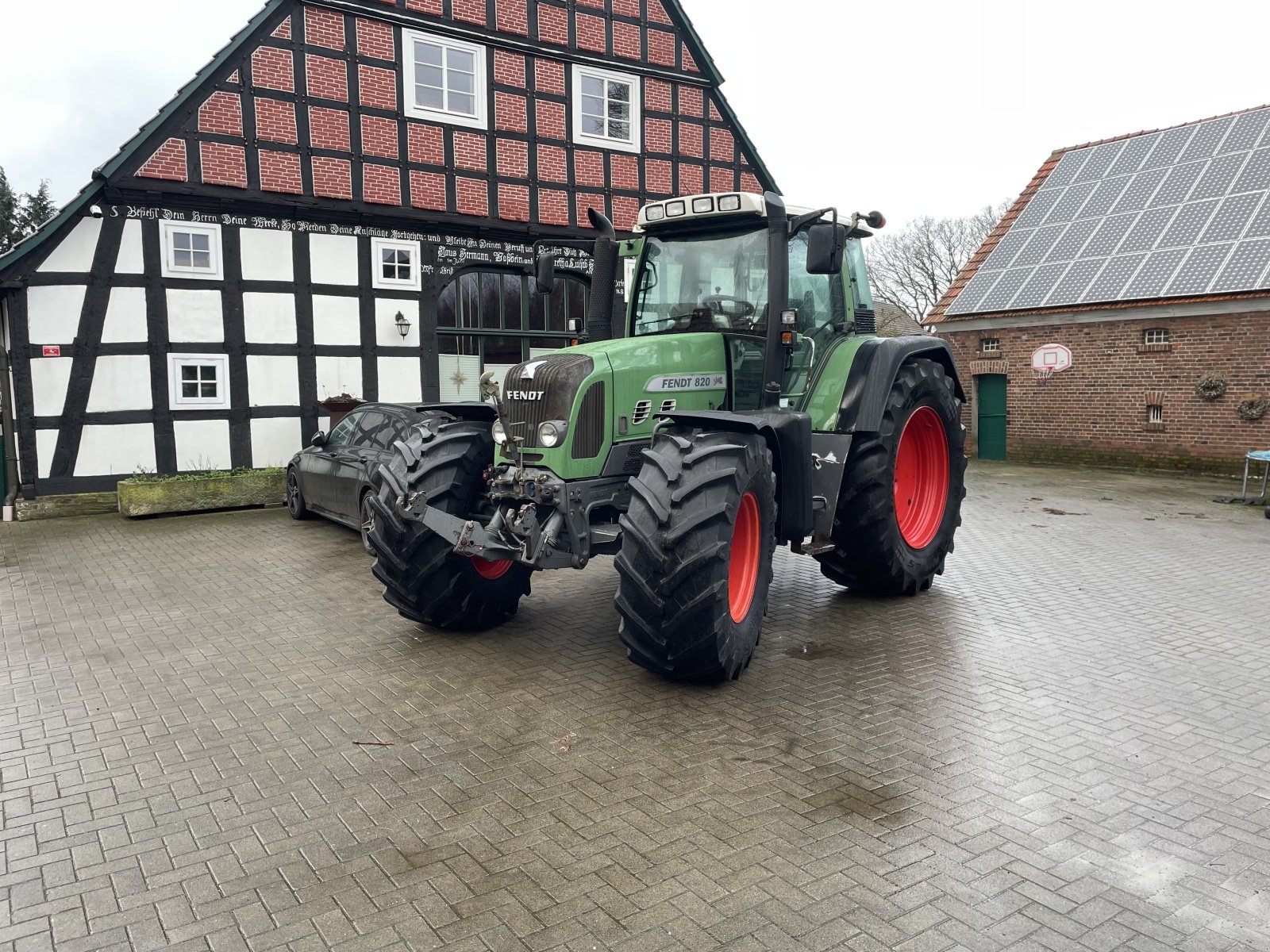 Traktor del tipo Fendt 820 Vario, Gebrauchtmaschine In Hunteburg (Immagine 1)