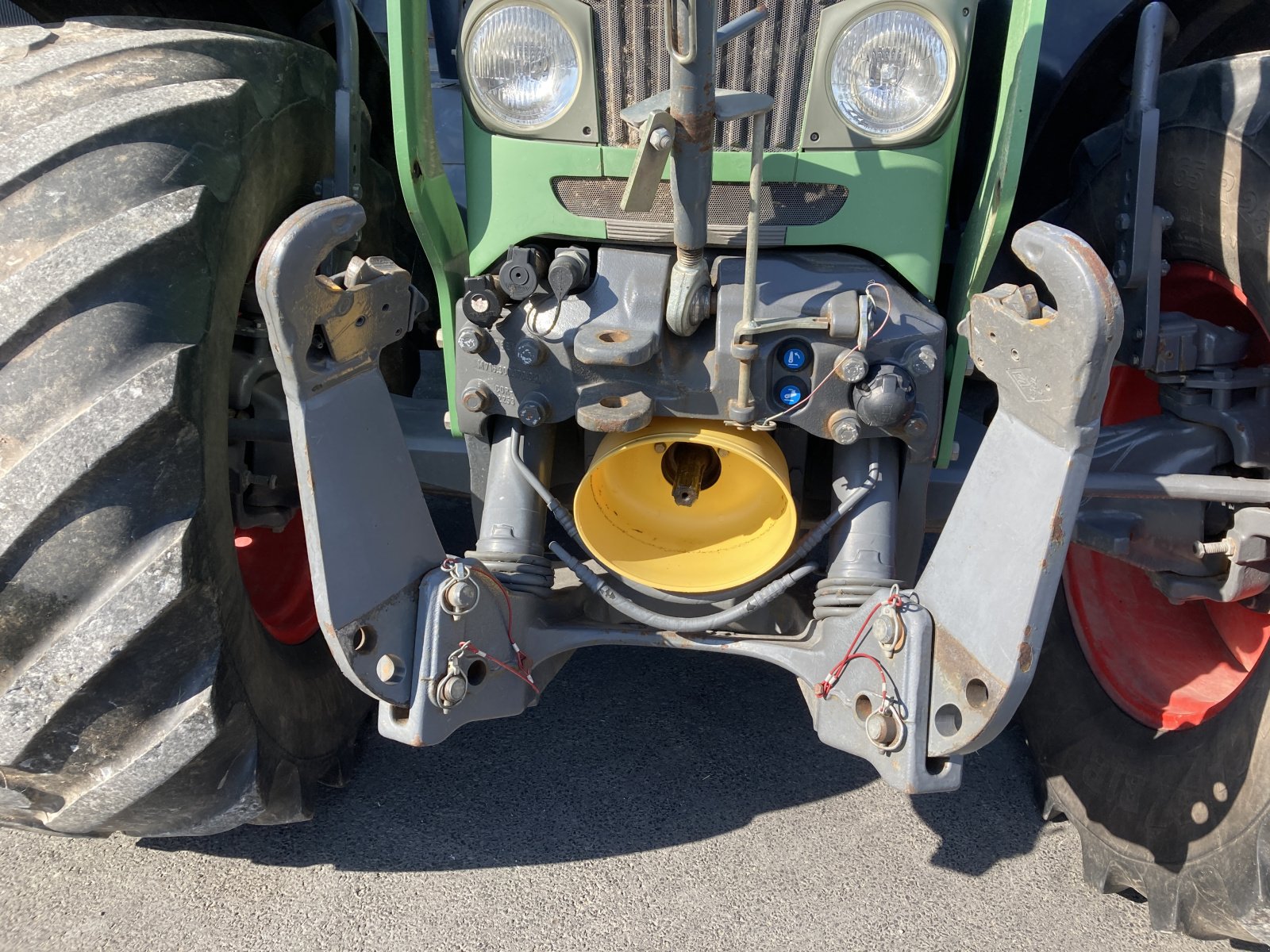 Traktor van het type Fendt 820 Vario, Gebrauchtmaschine in Wülfershausen an der Saale (Foto 7)