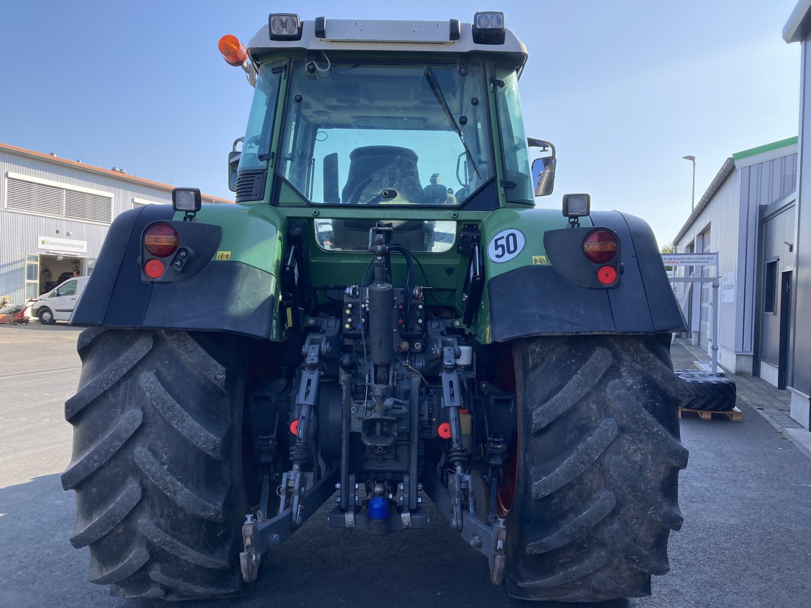 Traktor van het type Fendt 820 Vario, Gebrauchtmaschine in Wülfershausen an der Saale (Foto 11)