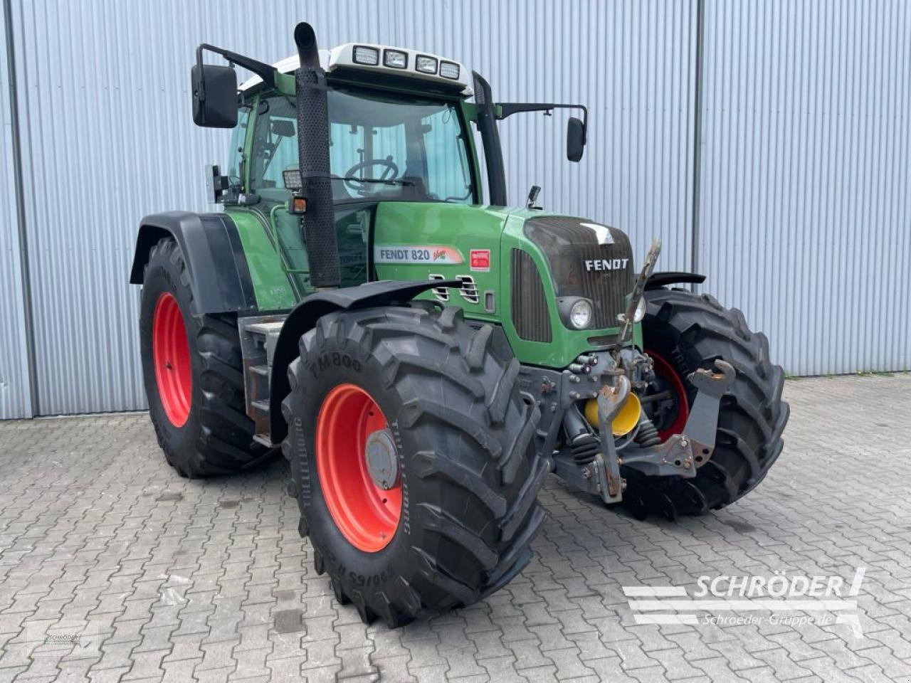 Traktor типа Fendt 820 VARIO, Gebrauchtmaschine в Wildeshausen (Фотография 1)