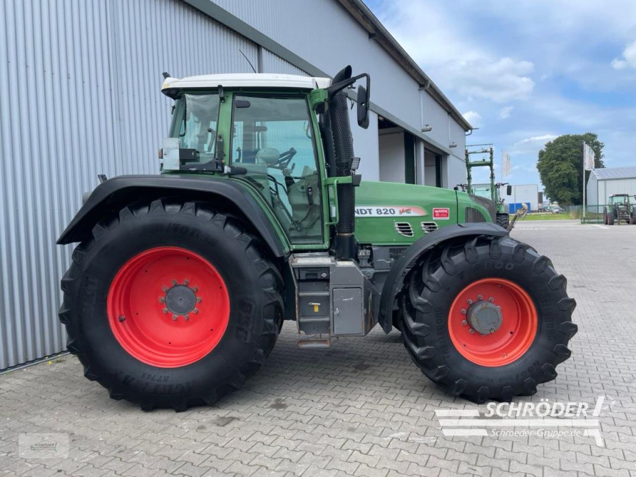 Traktor типа Fendt 820 VARIO, Gebrauchtmaschine в Wildeshausen (Фотография 2)