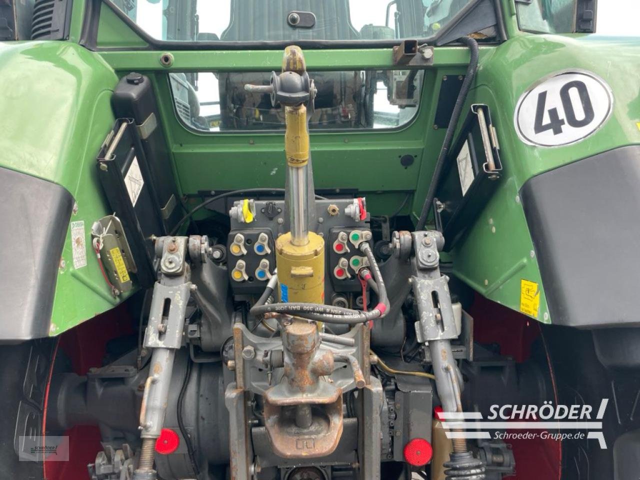 Traktor typu Fendt 820 VARIO, Gebrauchtmaschine w Wildeshausen (Zdjęcie 18)