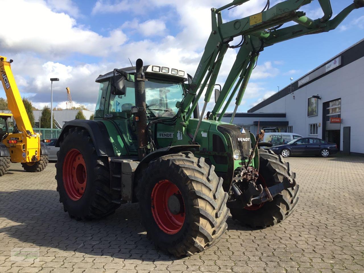 Traktor van het type Fendt 820 Vario, Gebrauchtmaschine in Hess.Oldendorf (Foto 3)