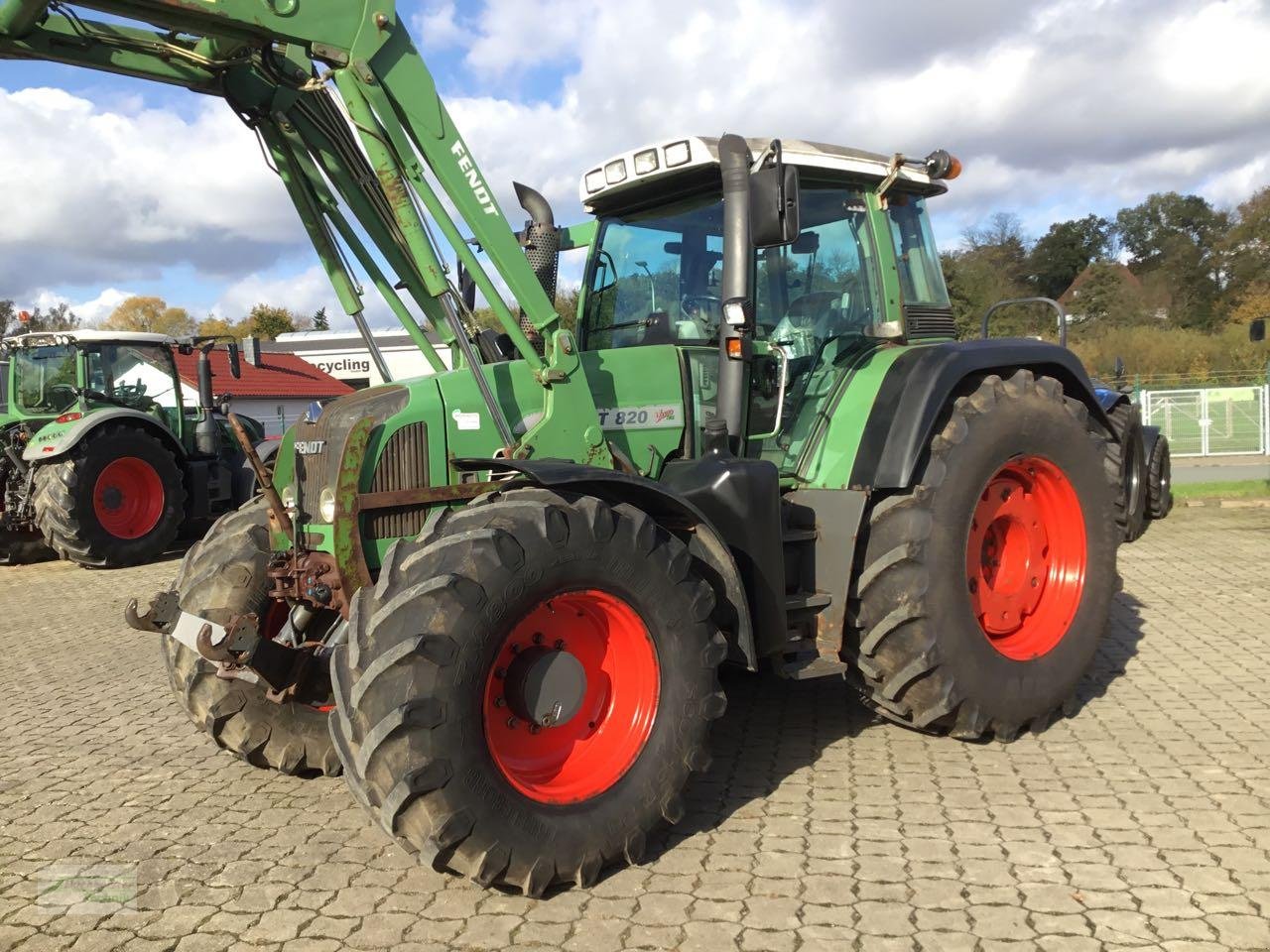 Traktor van het type Fendt 820 Vario, Gebrauchtmaschine in Hess.Oldendorf (Foto 7)