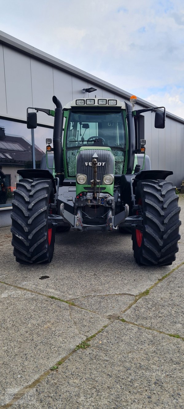 Traktor типа Fendt 820 Vario, Gebrauchtmaschine в Crombach/St.Vith (Фотография 4)