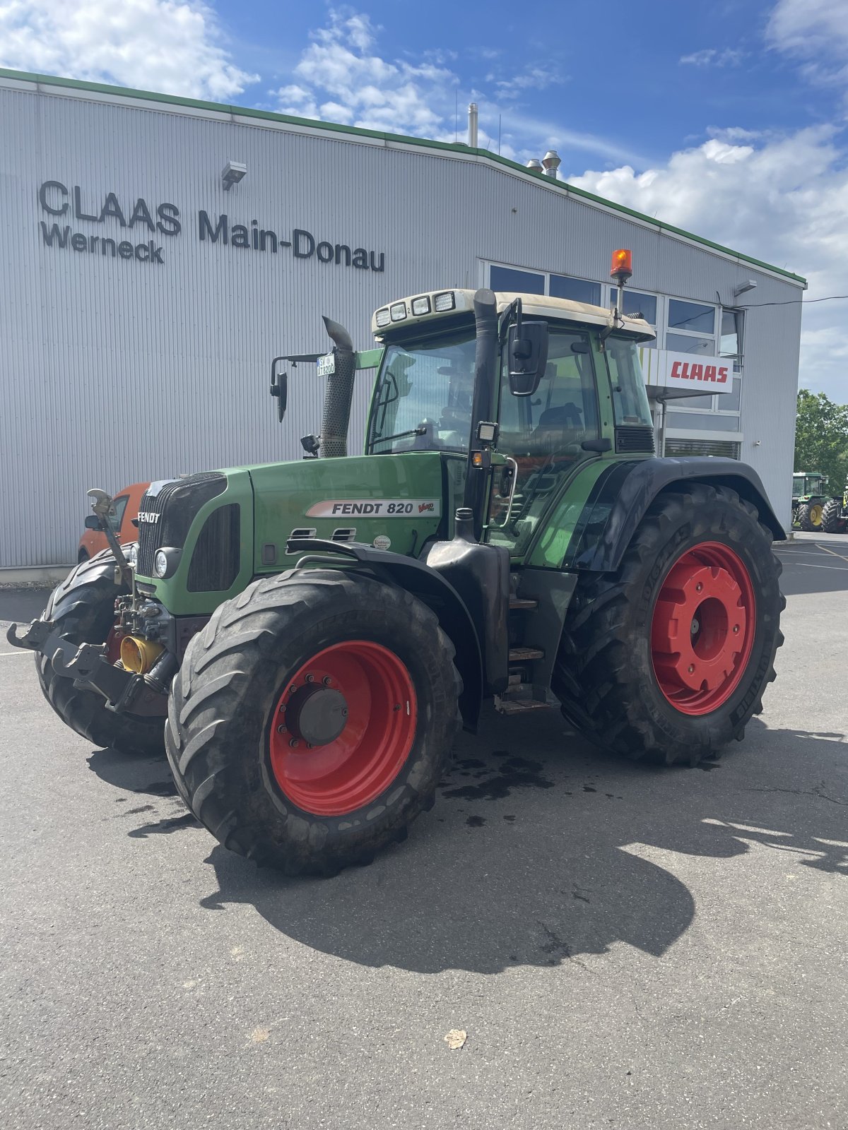 Traktor tip Fendt 820 Vario, Gebrauchtmaschine in Wipfeld (Poză 1)