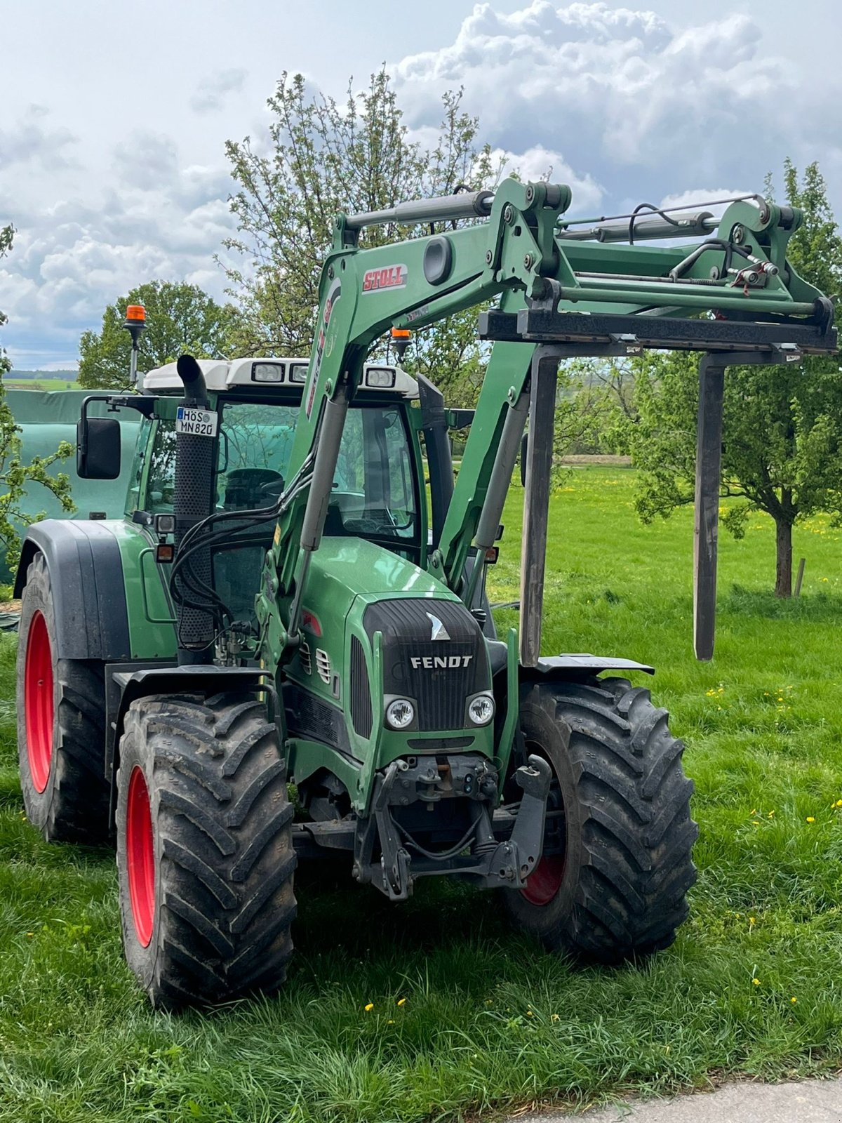 Traktor типа Fendt 820 Vario, Gebrauchtmaschine в Wachenroth (Фотография 1)