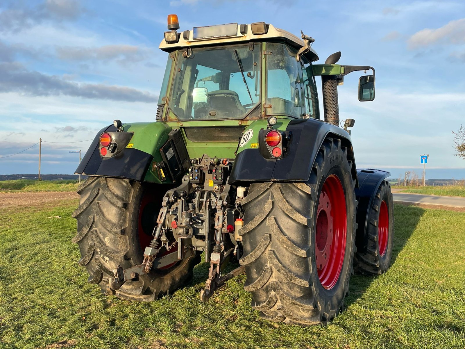 Traktor tip Fendt 820 Vario, Gebrauchtmaschine in Diera-Zehren (Poză 5)