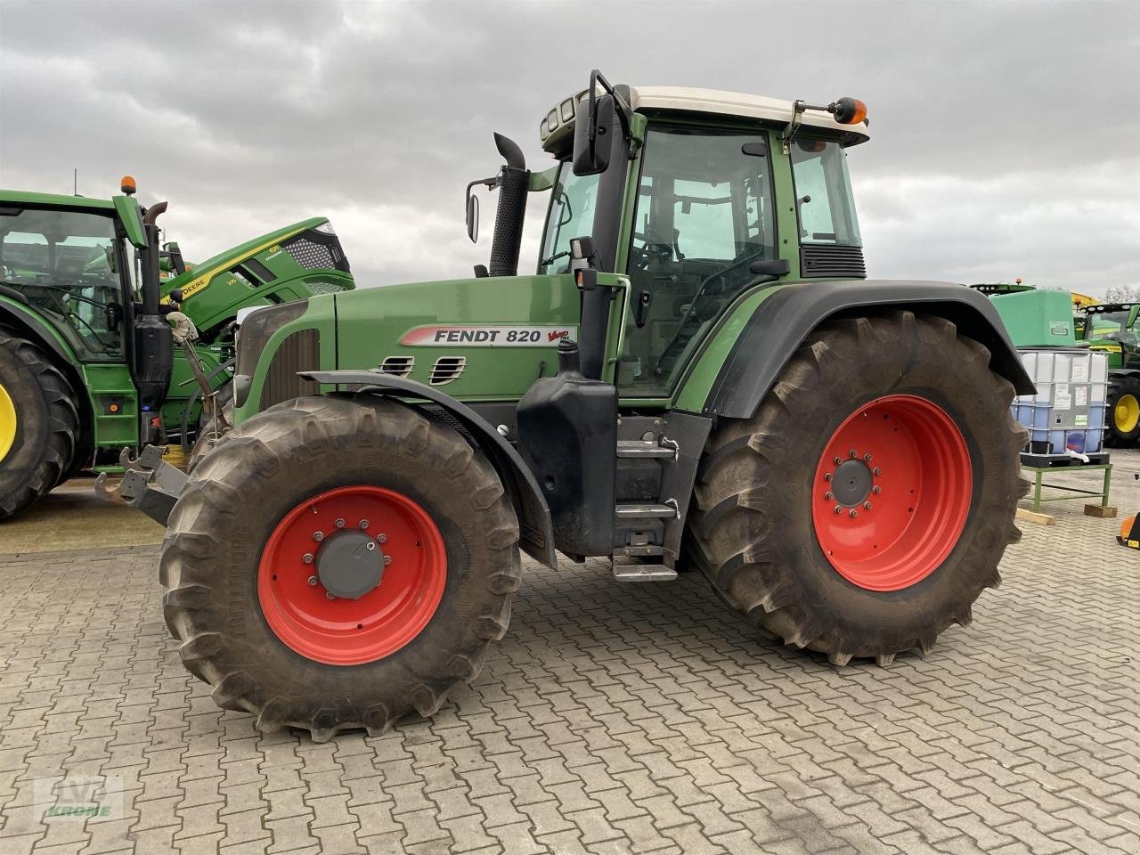 Traktor Türe ait Fendt 820, Gebrauchtmaschine içinde Spelle (resim 1)