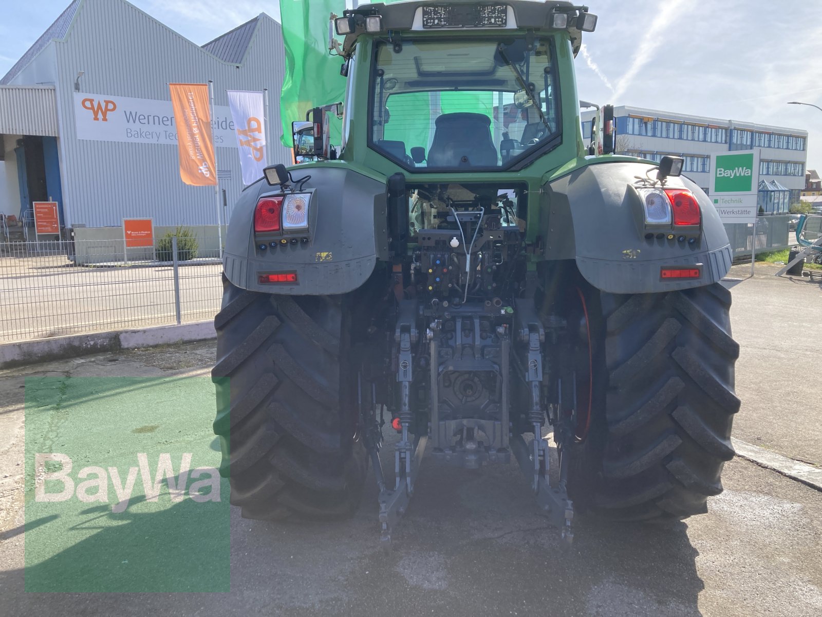 Traktor типа Fendt 822 Vario PowerPlus + Spurführung, Gebrauchtmaschine в Dinkelsbühl (Фотография 8)