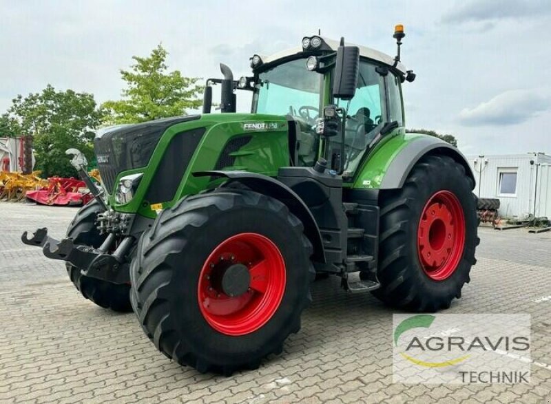 Traktor типа Fendt 822 VARIO S4 PROFI PLUS, Gebrauchtmaschine в Calbe / Saale (Фотография 1)