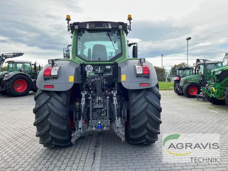 Traktor van het type Fendt 822 VARIO S4 PROFI PLUS, Gebrauchtmaschine in Calbe / Saale (Foto 4)