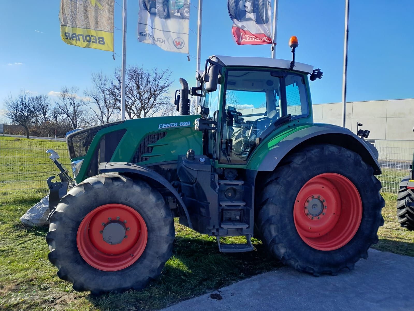 Traktor Türe ait Fendt 822 Vario, Gebrauchtmaschine içinde Gerasdorf (resim 13)