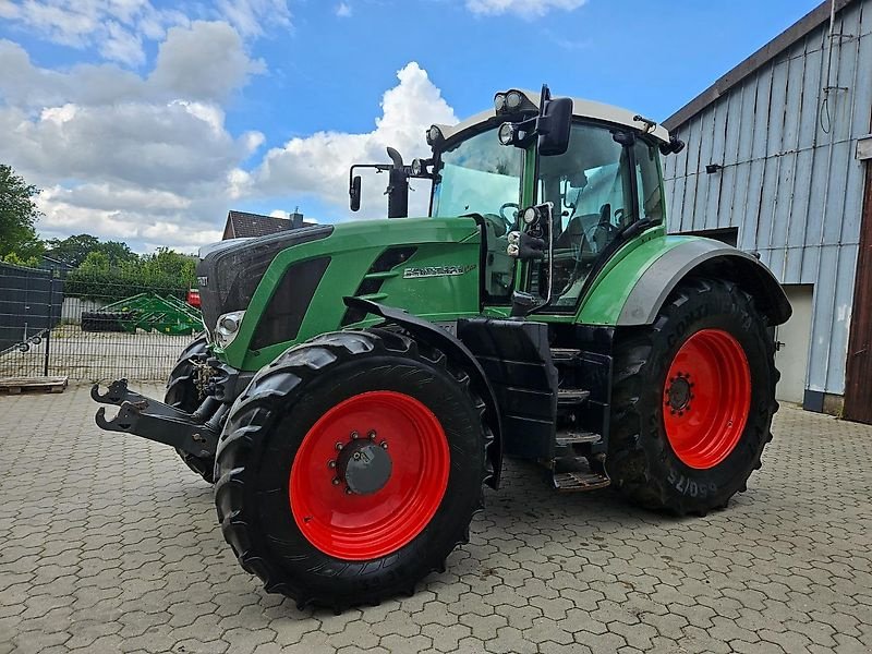 Traktor van het type Fendt 822, Gebrauchtmaschine in Honigsee (Foto 2)