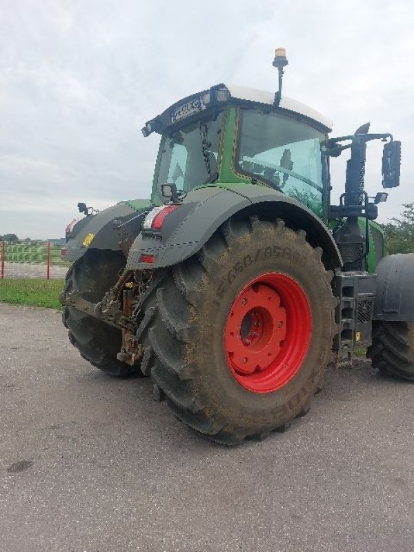 Traktor Türe ait Fendt 824 PROFI +, Gebrauchtmaschine içinde CHEVILLON  (MAIZEROY) (resim 7)