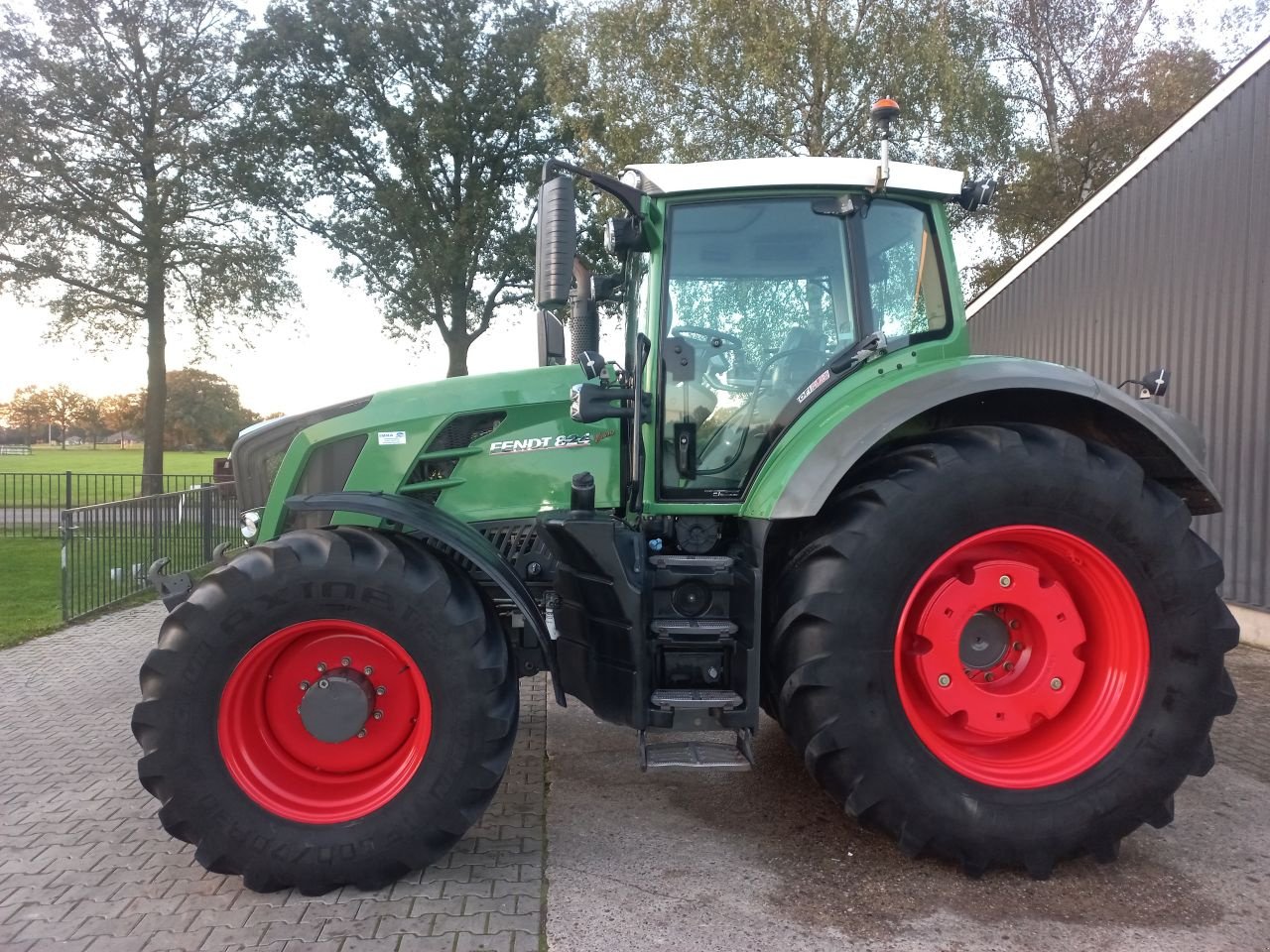 Traktor del tipo Fendt 824 profi plus sgr, Gebrauchtmaschine en Daarle (Imagen 8)