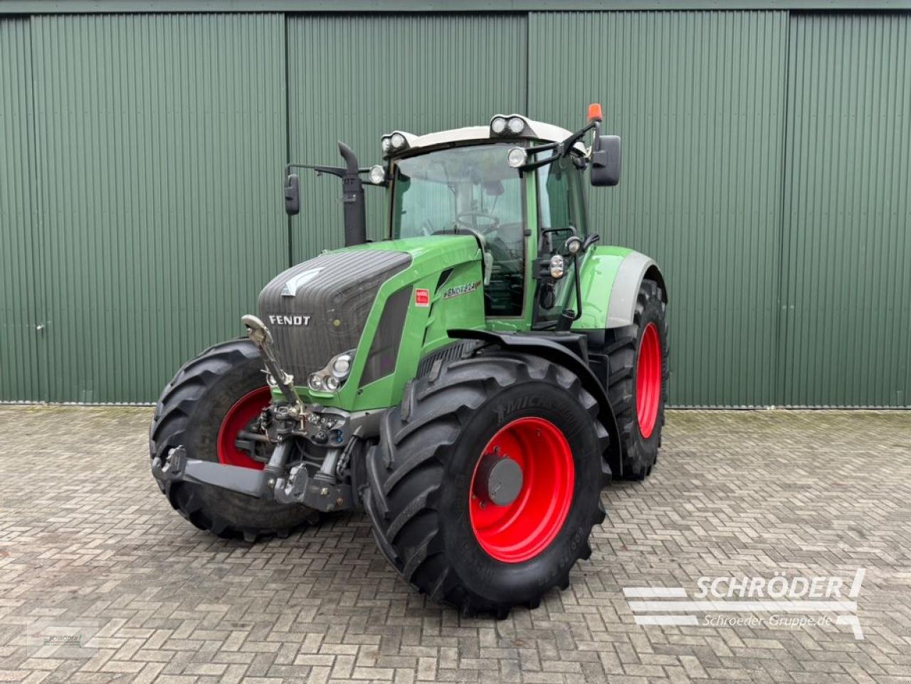 Traktor типа Fendt 824 SCR PROFI PLUS, Gebrauchtmaschine в Twistringen (Фотография 1)