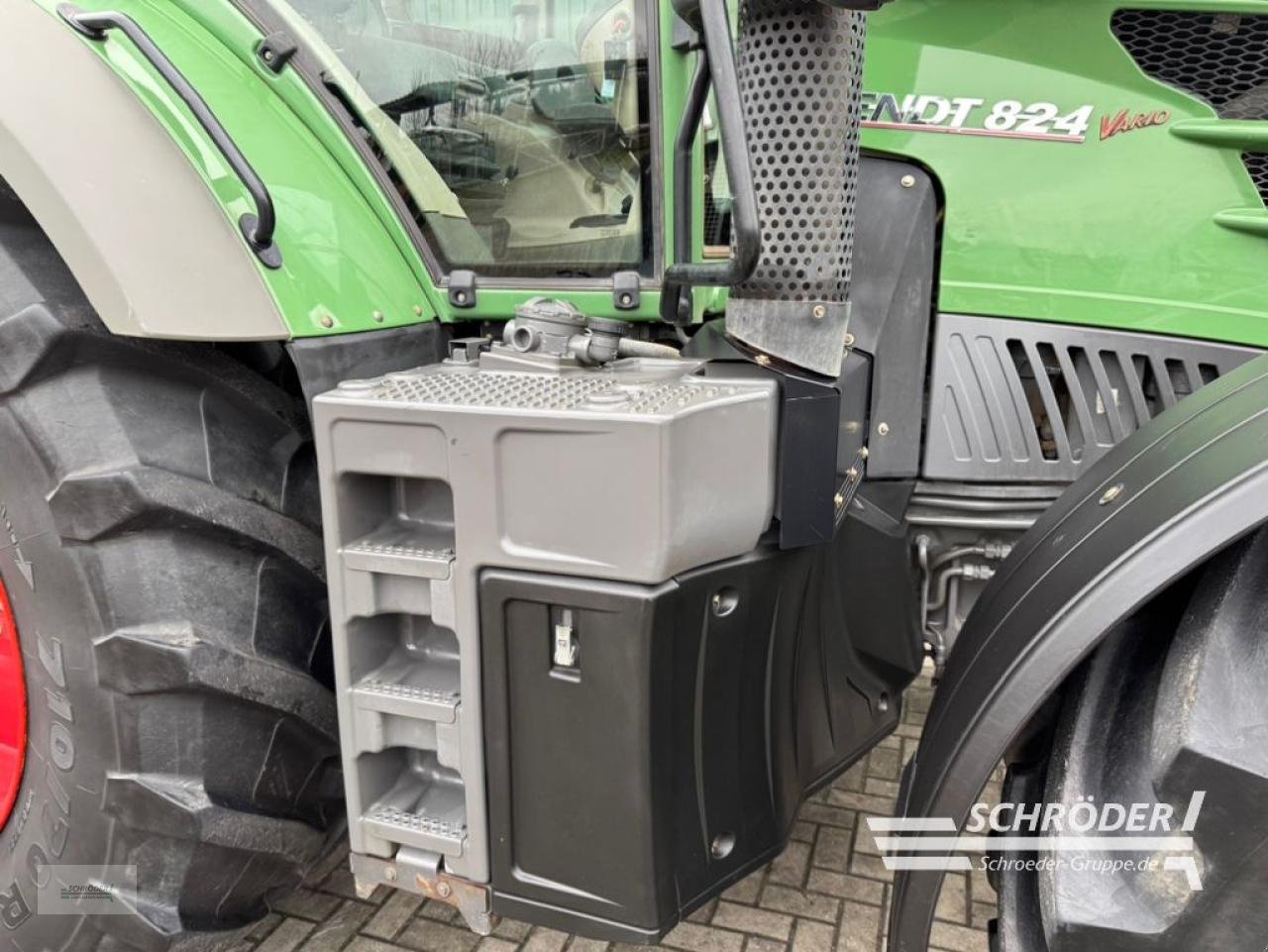 Traktor типа Fendt 824 SCR PROFI PLUS, Gebrauchtmaschine в Twistringen (Фотография 11)