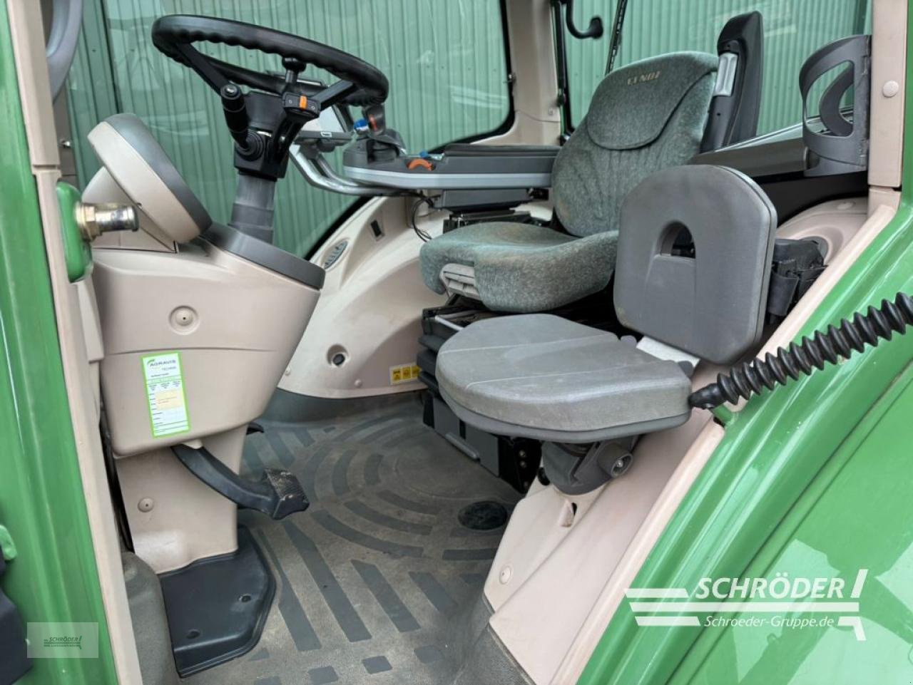 Traktor типа Fendt 824 SCR PROFI PLUS, Gebrauchtmaschine в Twistringen (Фотография 20)