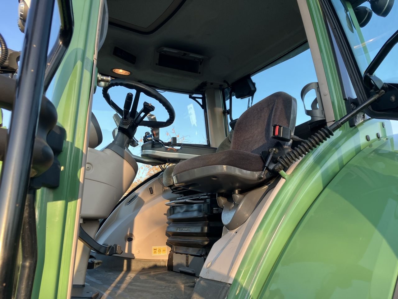 Traktor van het type Fendt 824 scr profiplus, Gebrauchtmaschine in Wapenveld (Foto 11)