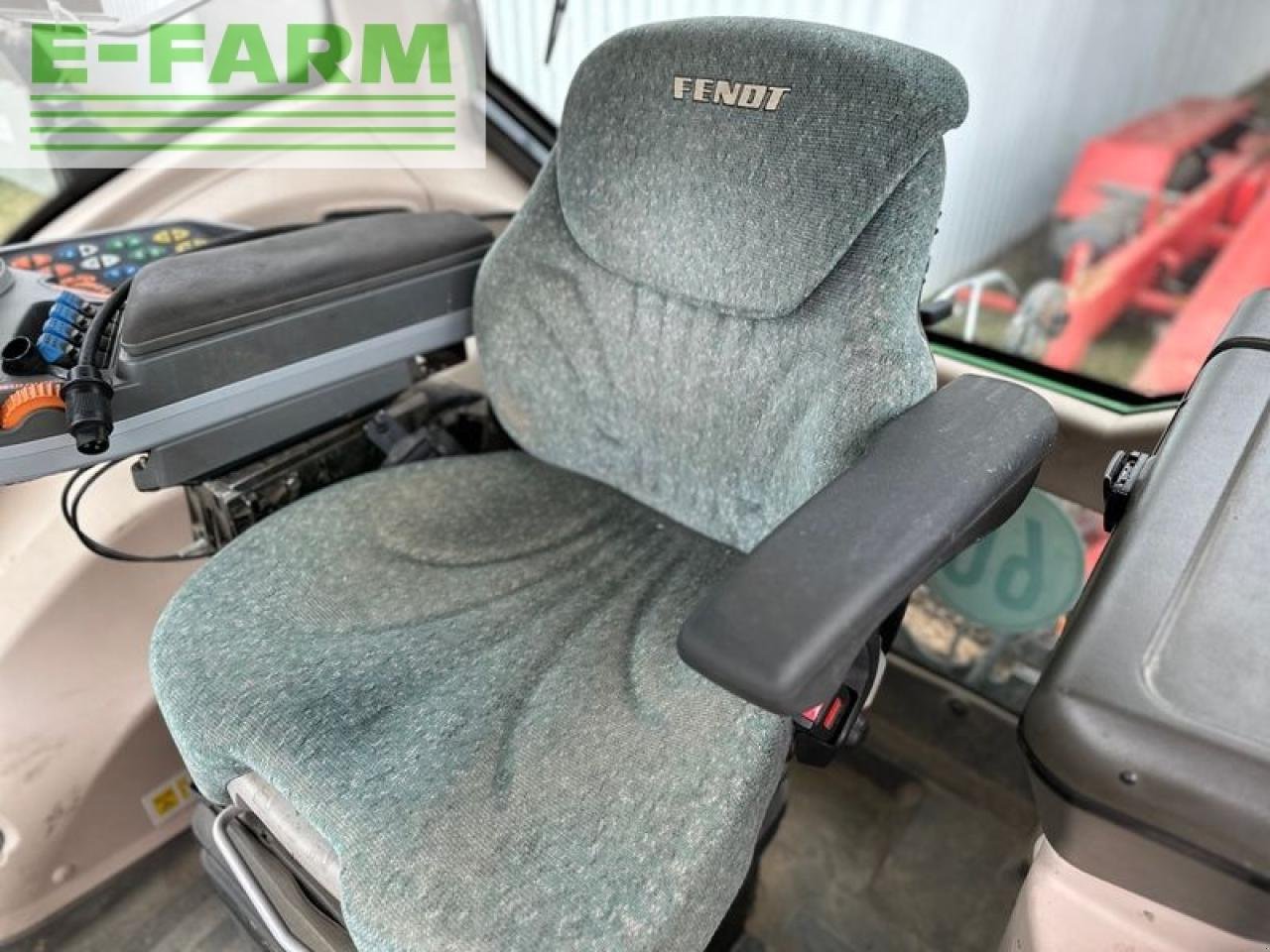 Traktor del tipo Fendt 824 vario scr profi plus ProfiPlus, Gebrauchtmaschine In STADTHAGEN (Immagine 5)