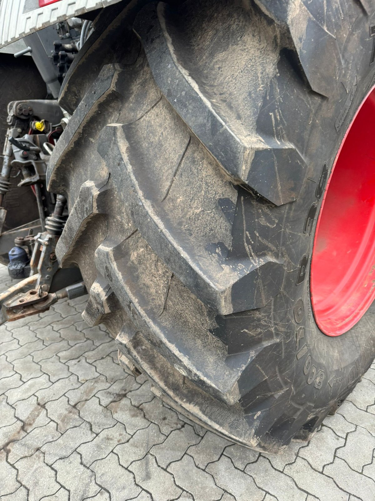 Traktor of the type Fendt 824 Vario SCR Profi Plus, Gebrauchtmaschine in Bevern (Picture 5)