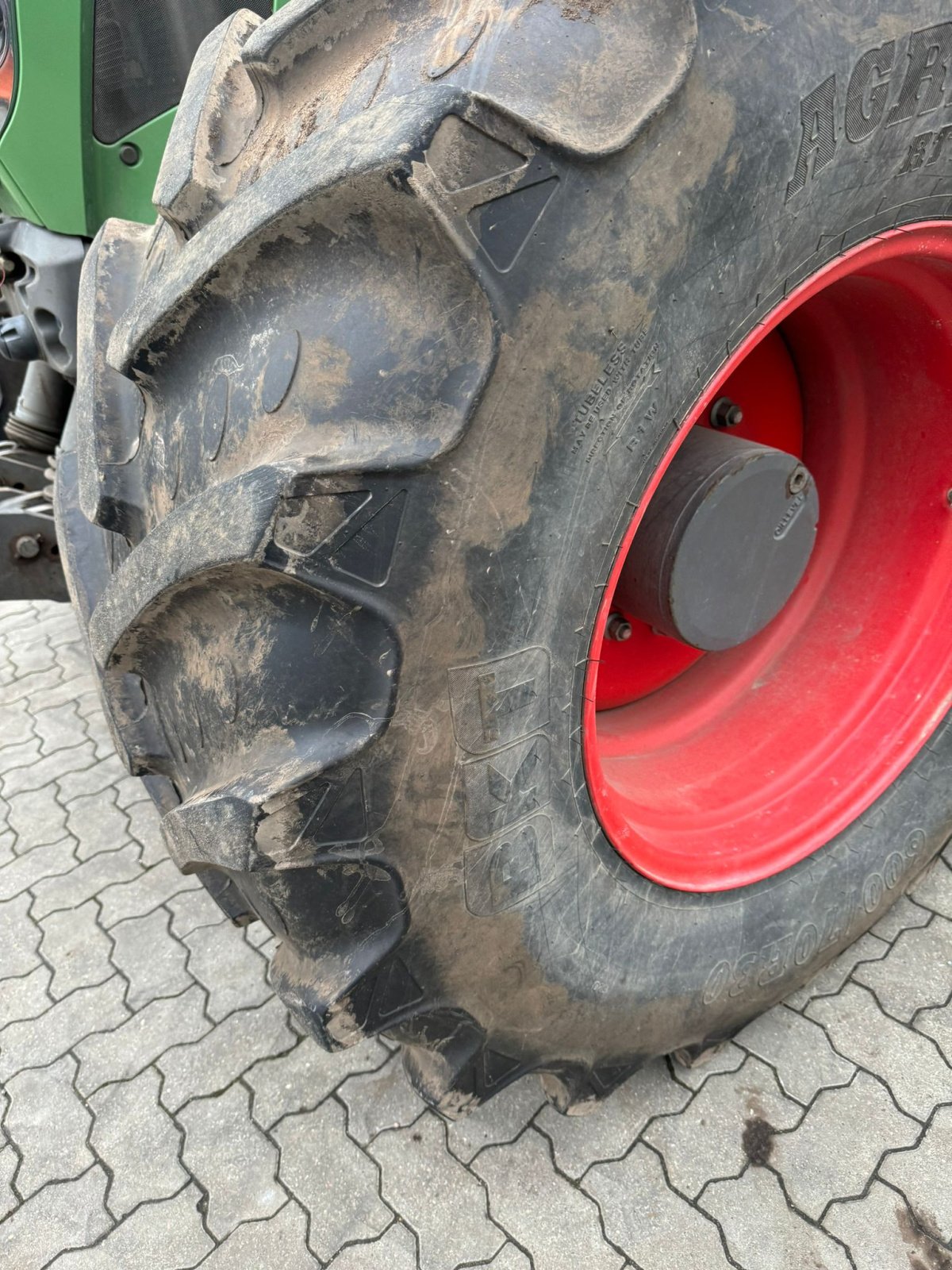 Traktor of the type Fendt 824 Vario SCR Profi Plus, Gebrauchtmaschine in Bevern (Picture 8)