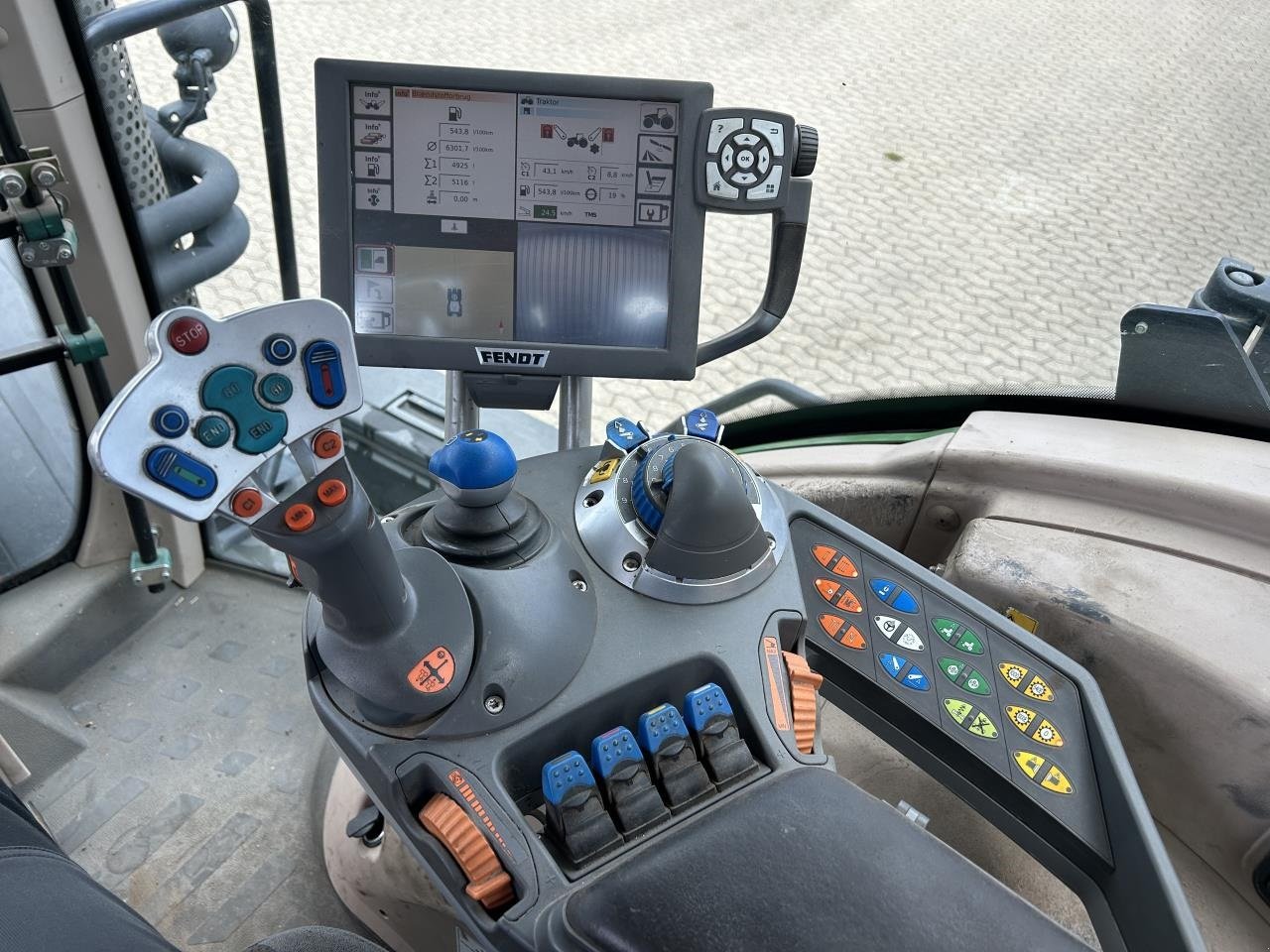 Traktor tipa Fendt 824 VARIO, Gebrauchtmaschine u Bramming (Slika 3)