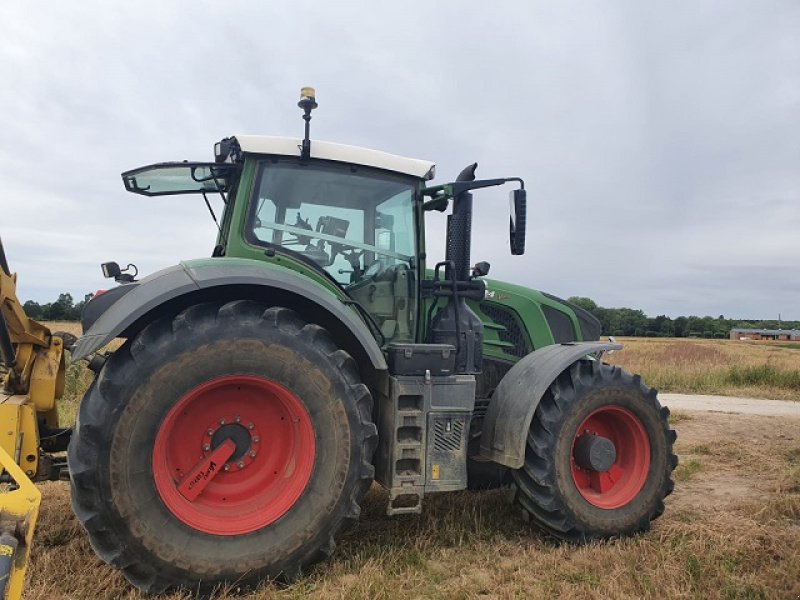 Traktor Türe ait Fendt 824, Gebrauchtmaschine içinde PITHIVIERS Cedex (resim 4)