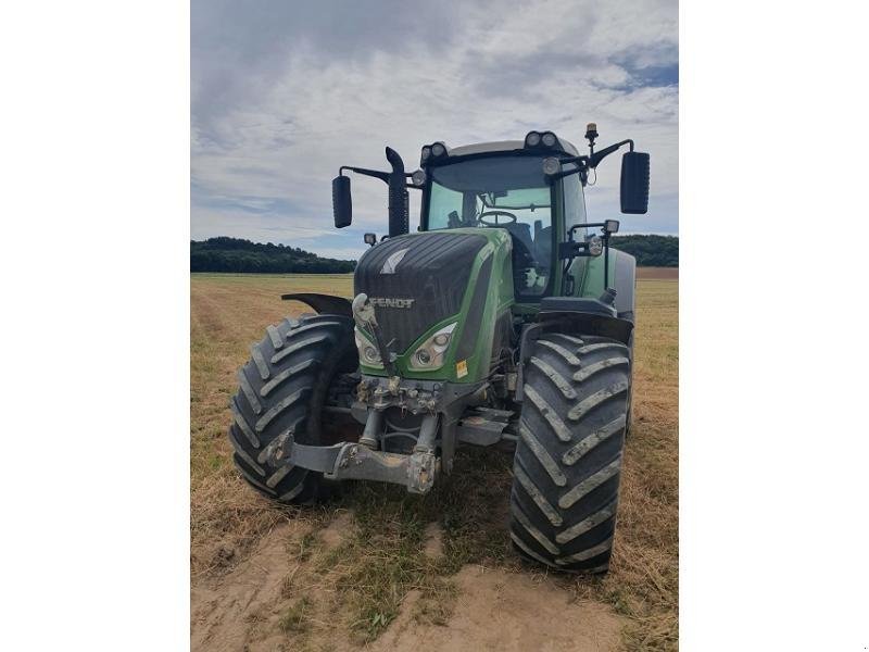 Traktor Türe ait Fendt 824, Gebrauchtmaschine içinde PITHIVIERS Cedex (resim 5)