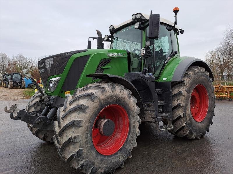 Traktor Türe ait Fendt 824, Gebrauchtmaschine içinde VERDUN (resim 1)