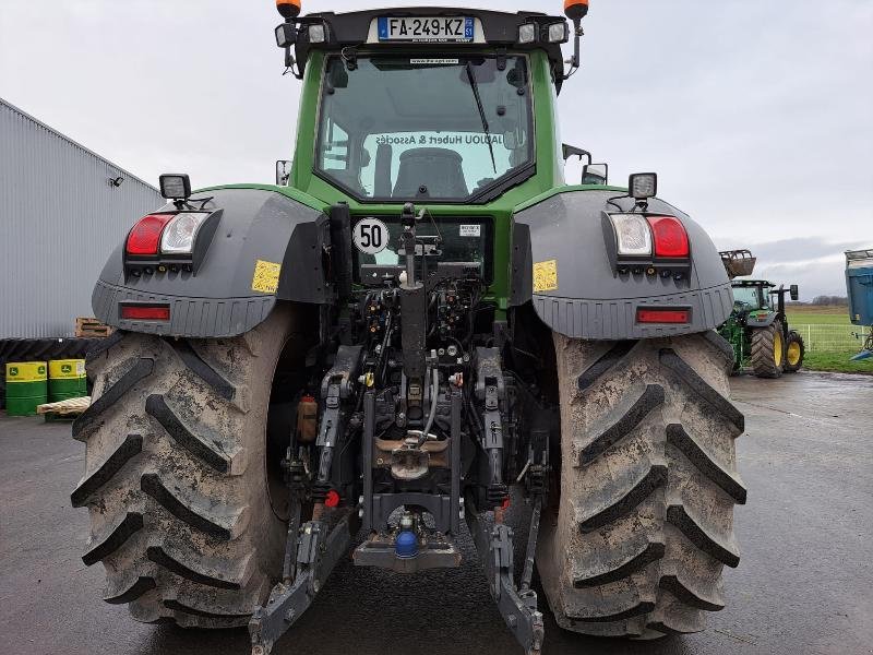 Traktor типа Fendt 824, Gebrauchtmaschine в VOUZIERS (Фотография 8)