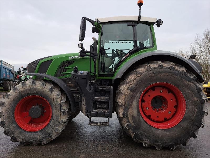 Traktor типа Fendt 824, Gebrauchtmaschine в VOUZIERS (Фотография 4)