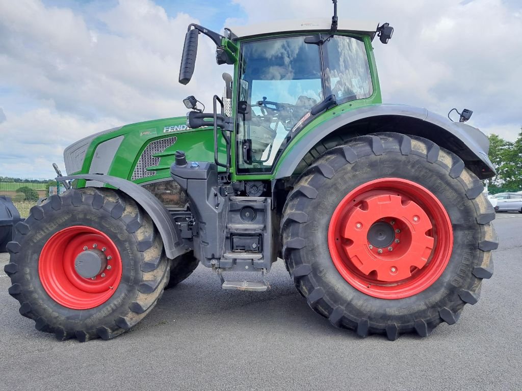 Traktor typu Fendt 826 PROFI PLUS, Gebrauchtmaschine w BAZOGES EN PAREDS (Zdjęcie 5)