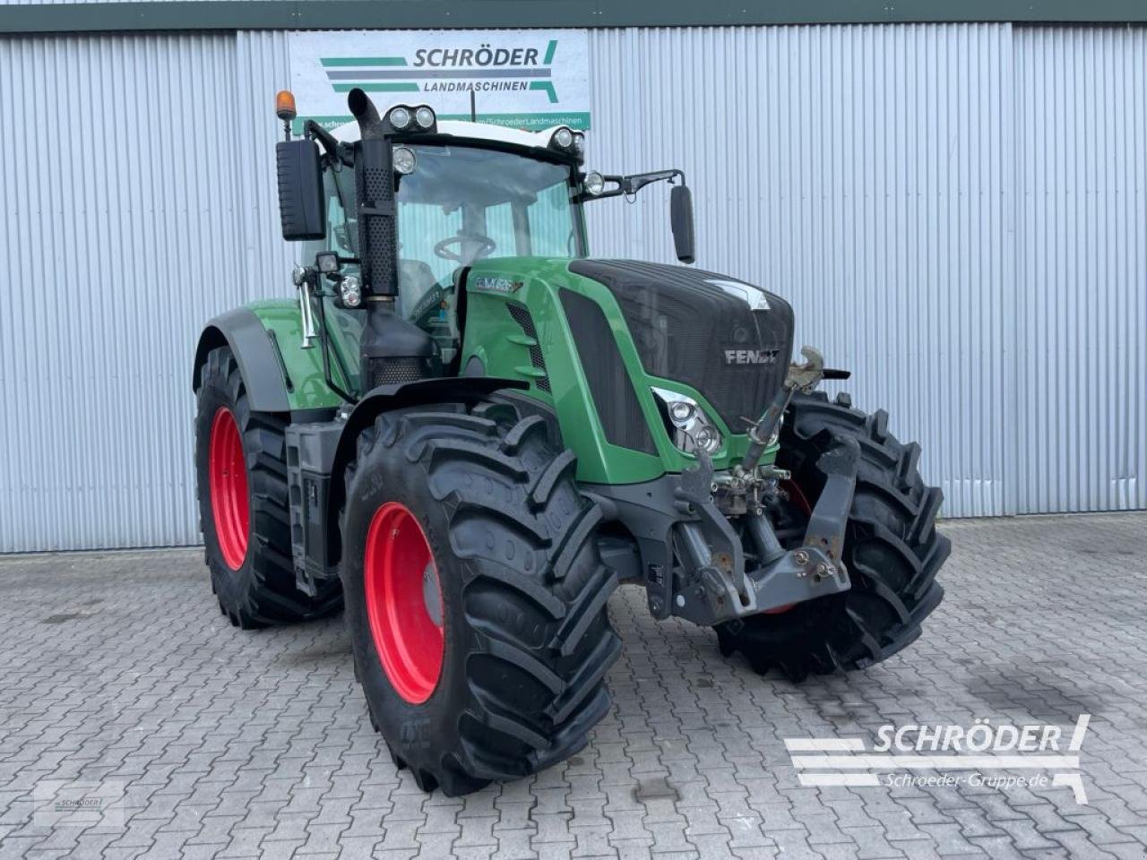 Traktor of the type Fendt 826 S4 PROFI PLUS, Gebrauchtmaschine in Lastrup (Picture 1)