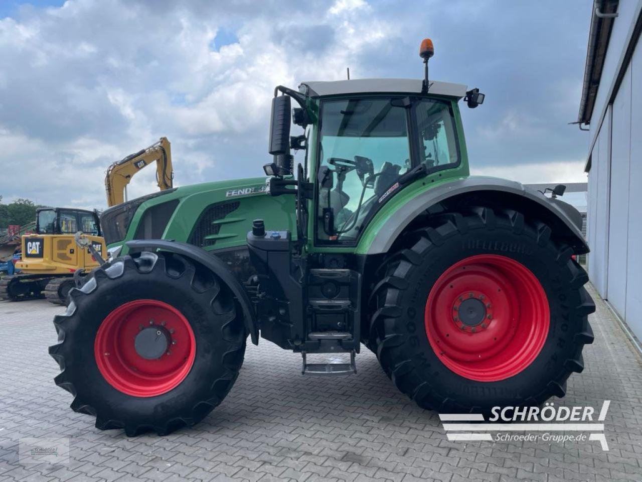 Traktor Türe ait Fendt 826 S4 PROFI PLUS, Gebrauchtmaschine içinde Wildeshausen (resim 4)