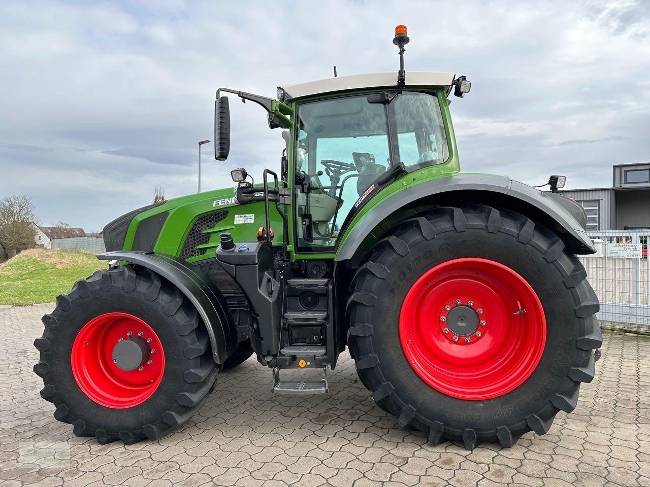 Traktor του τύπου Fendt 826 V S4 ProfiPlus, Gebrauchtmaschine σε Coppenbruegge (Φωτογραφία 2)