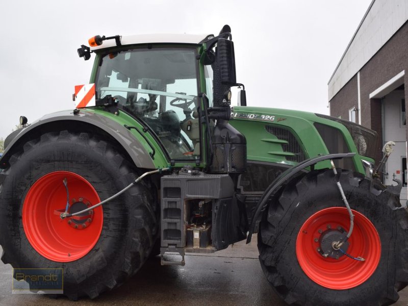 Traktor typu Fendt 826 Vario ProfiPlus, Gebrauchtmaschine v Oyten