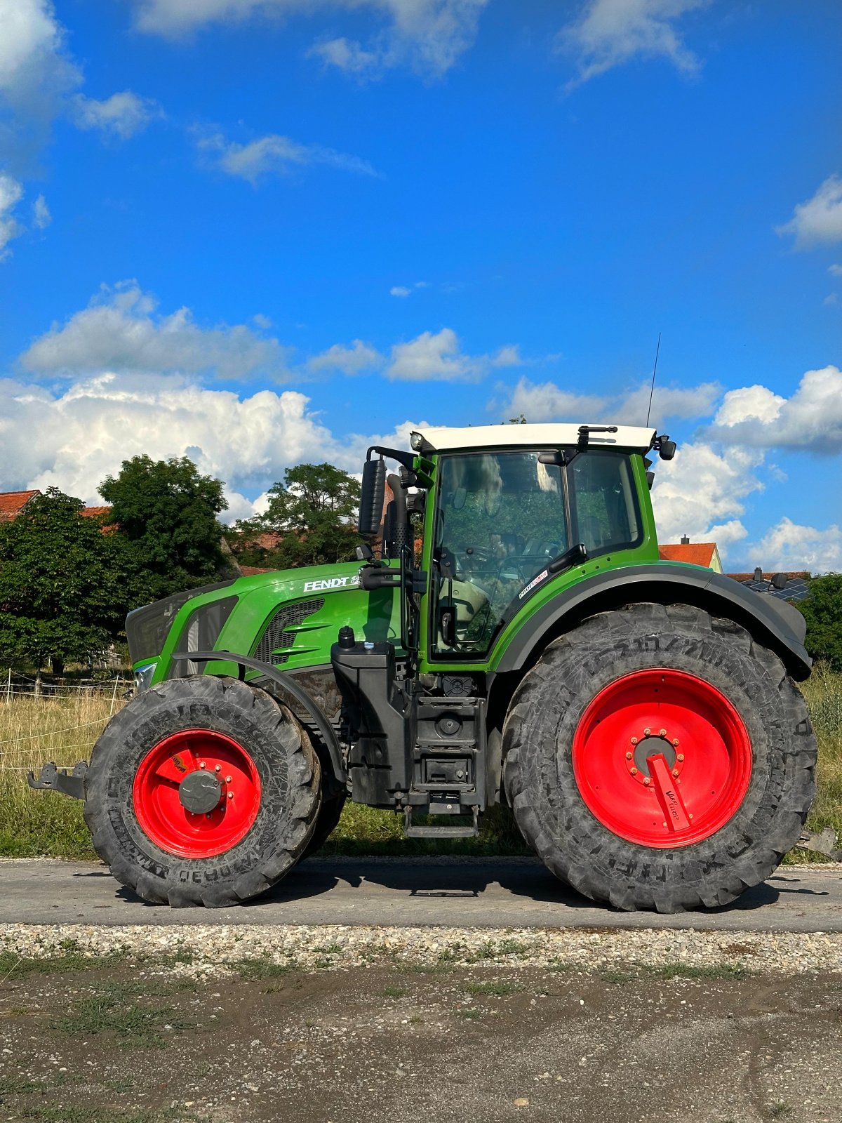 Traktor des Typs Fendt 826 Vario ProfiPlus, Gebrauchtmaschine in Oberdachstetten (Bild 1)