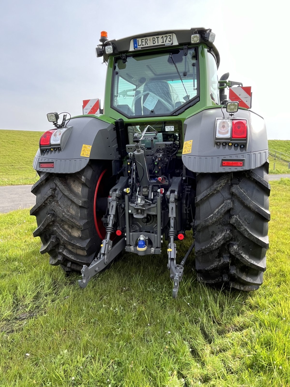 Traktor типа Fendt 826 Vario ProfiPlus, Neumaschine в Jemgum (Фотография 7)