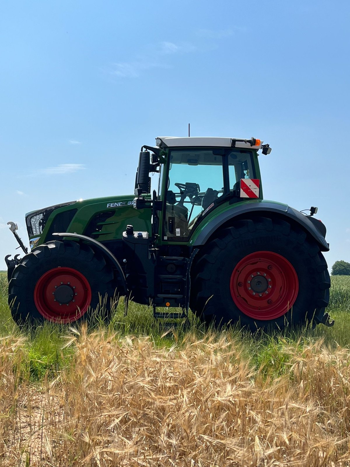 Traktor tip Fendt 826 Vario ProfiPlus, Gebrauchtmaschine in Hammersbach (Poză 4)